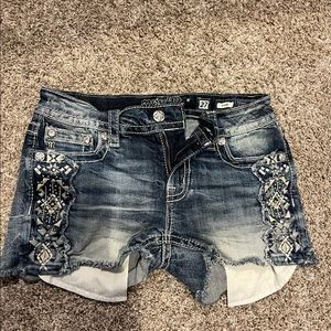 Miss Me size 27 shorts- like new!